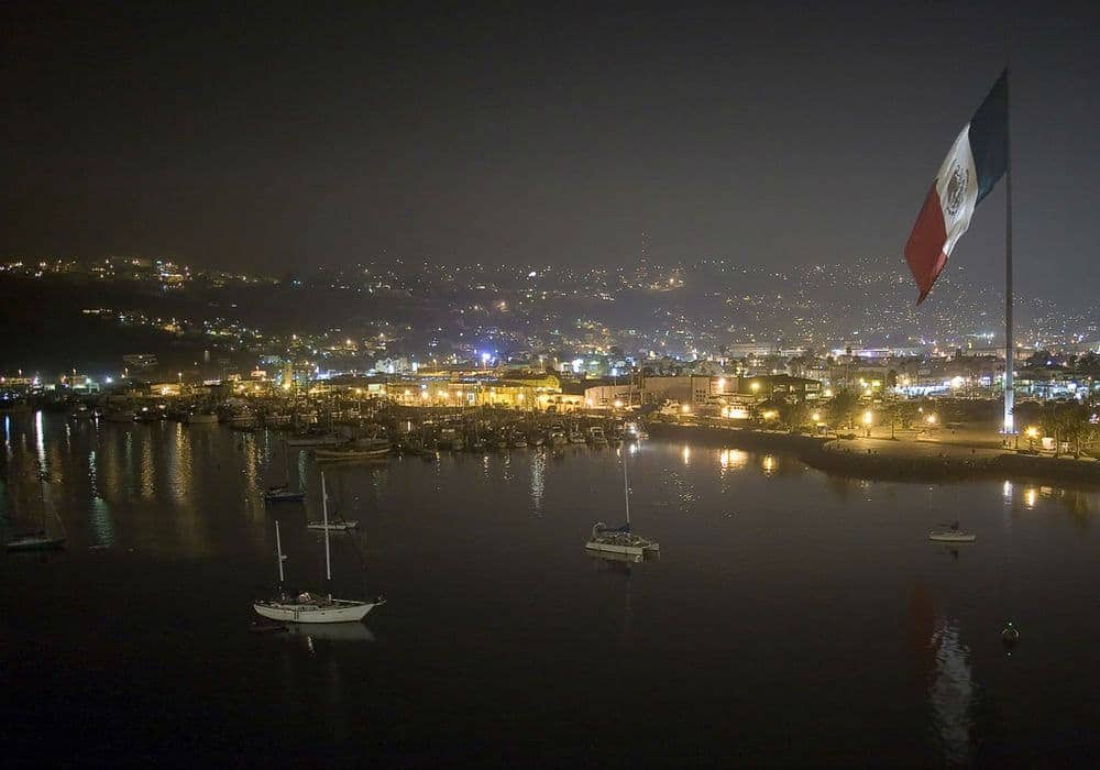 Luz noche en Ensenada